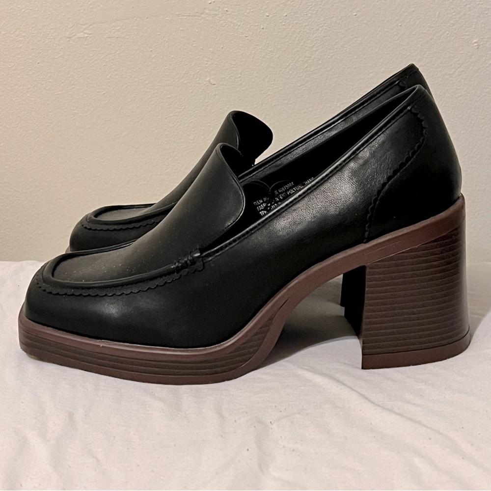 Women’s Black High Heel Loafer Size 13WW Brand New